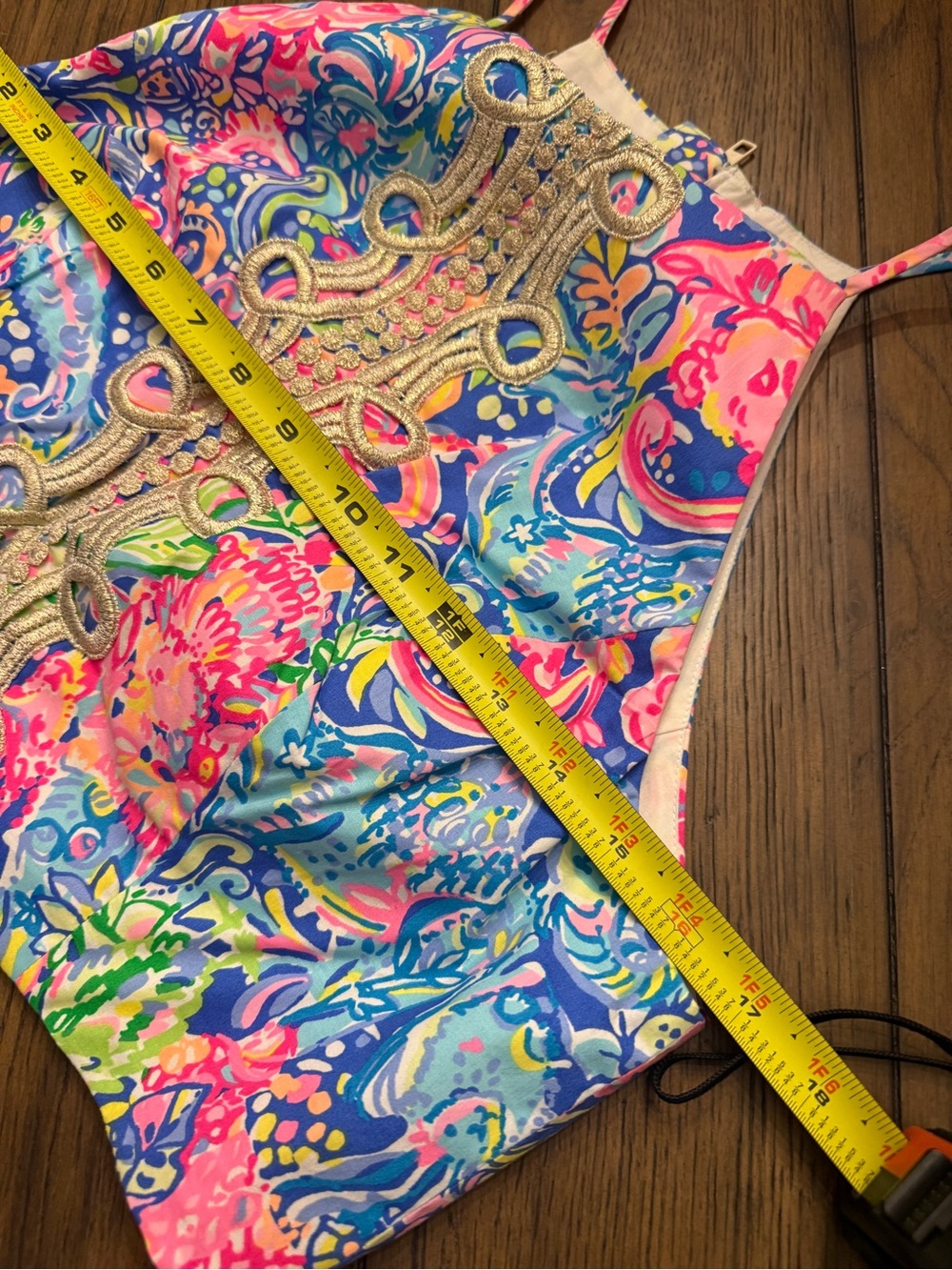 Lilly Pulitzer Navia Top “Pop Up Back Together Again" patchwork print - Picture 4 of 5